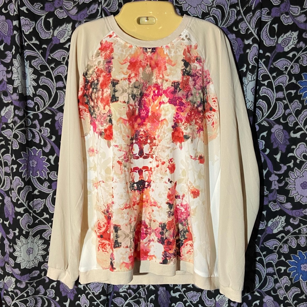 📦 SHIPS FREE! Semi-Sheer Blouse w/Pop of Color